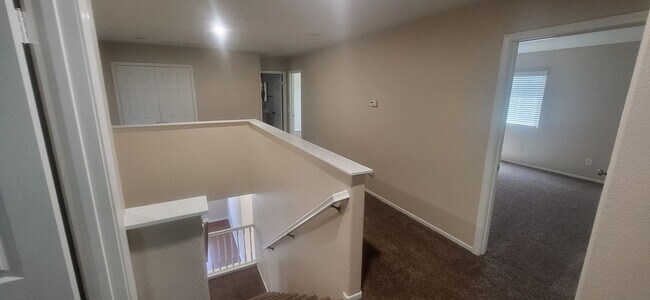 Building Photo - 33207 Breighton Wood St
