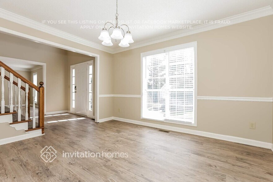 Building Photo - 2357 June Springs Dr SW