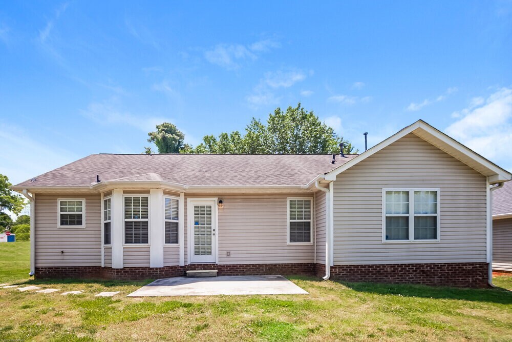 Building Photo - 7212 Kavan Hunter Dr