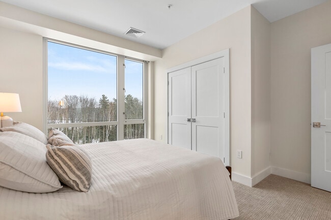 Building Photo - 1 US-1