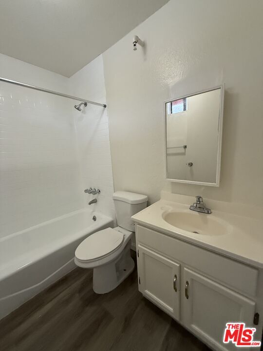 Building Photo - 1816 N Gramercy Pl