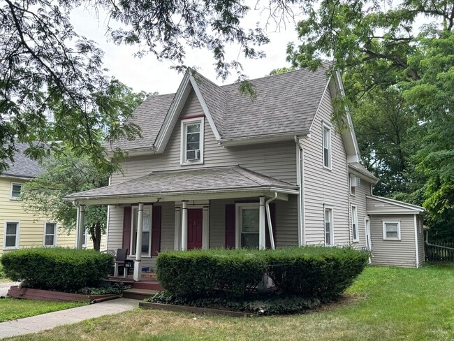 Primary Photo - 707 Congress St