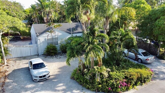 Building Photo - 5842 SW 60th St