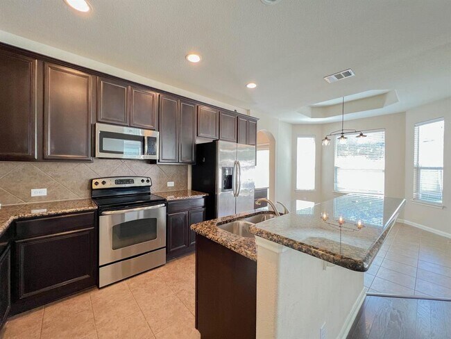 Building Photo - 921 Heritage Springs Trail