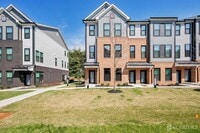 Building Photo - 628 Sadie Cir