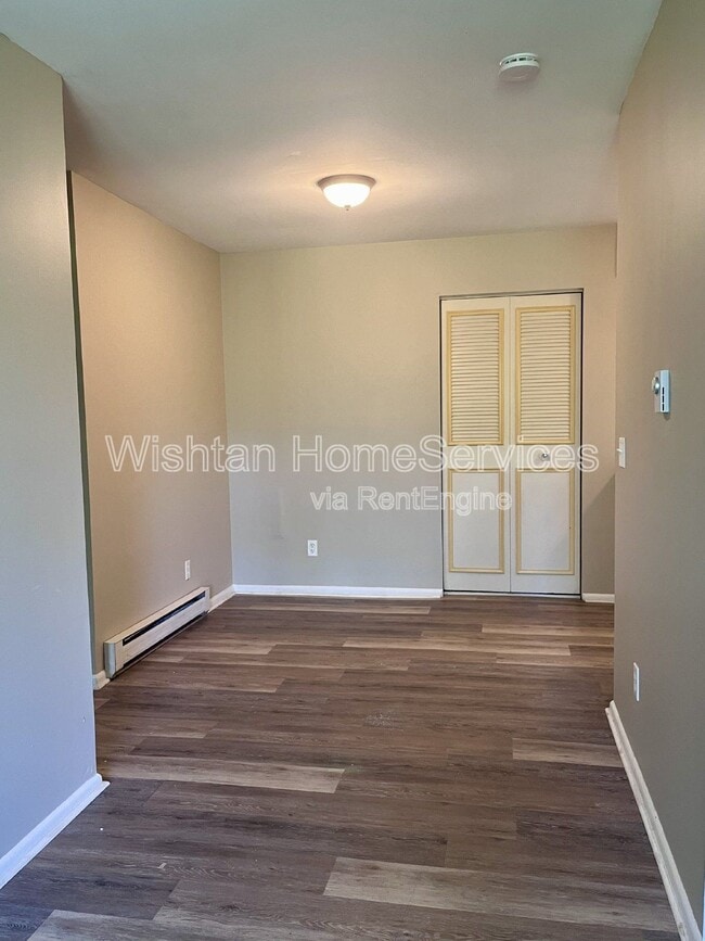 Building Photo - 201-220 Charleston Blvd