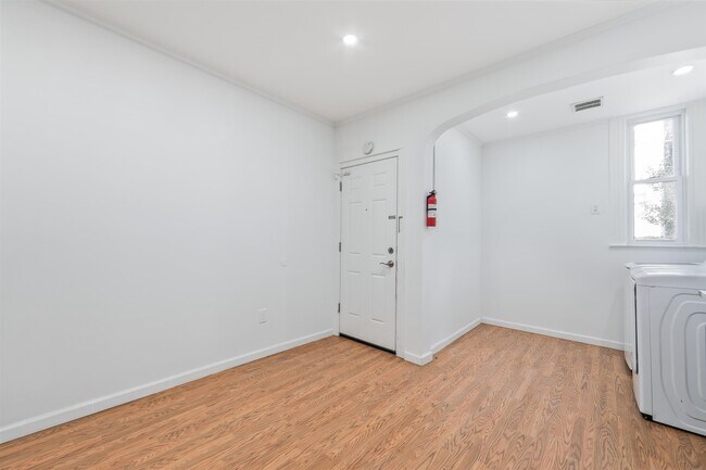 Building Photo - 24 Belmont Ave
