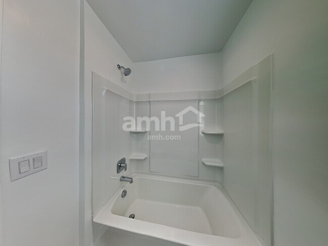 Building Photo - 9742 N Camino Benicardo