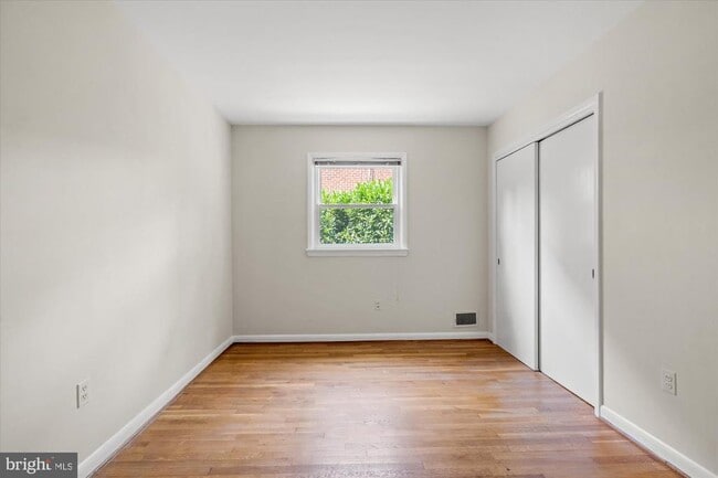 Building Photo - 7504 Radnor Rd