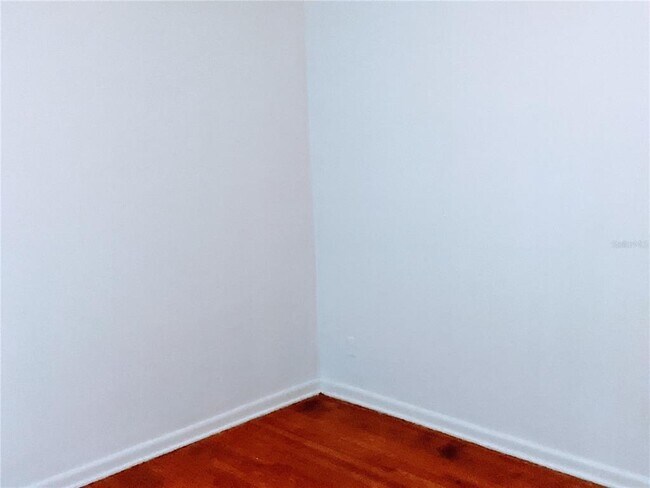 Building Photo - 1310 W Woodlawn Ave