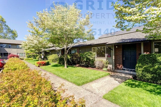 Building Photo - Charming two Bedroom in Mt. Tabor