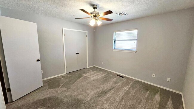 Building Photo - 4009 Cherry Hill Ln
