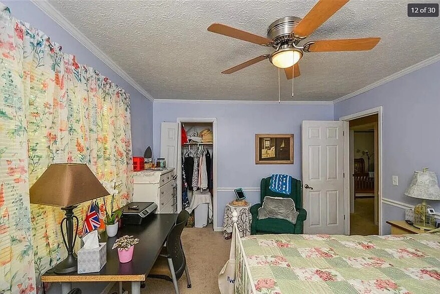 Building Photo - Room in House on Jacee Cir