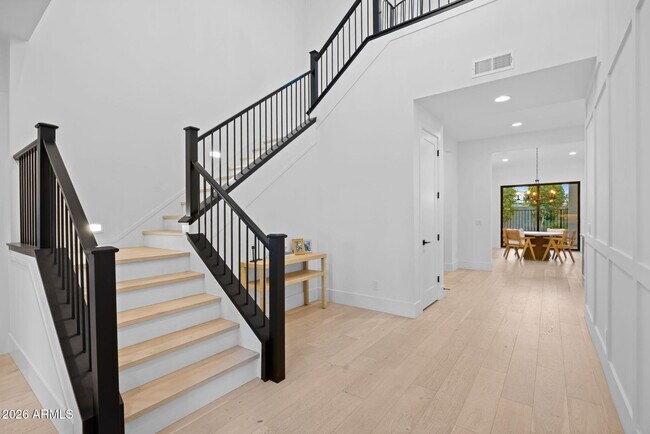 Building Photo - 4145 N 42nd Pl