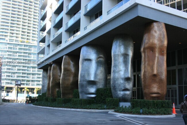 Building Photo - 465 Brickell Ave