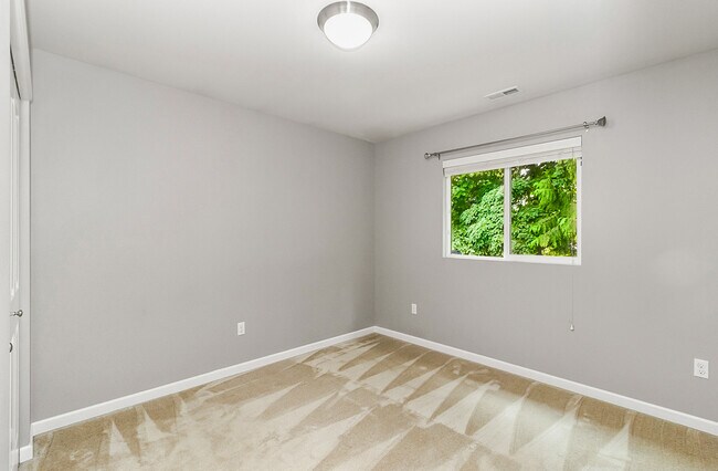 Building Photo - 3014 183rd Pl SE