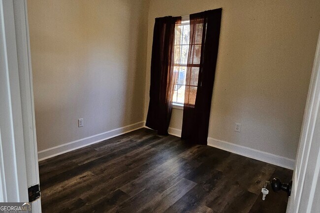 Building Photo - 50 Sargent Tigner St