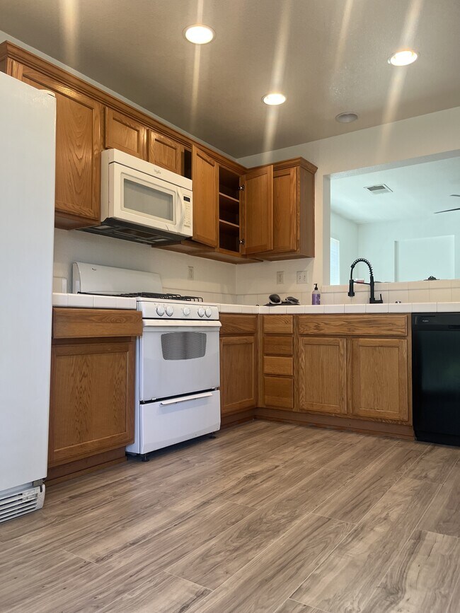 Building Photo - 1762 Bellis Ct