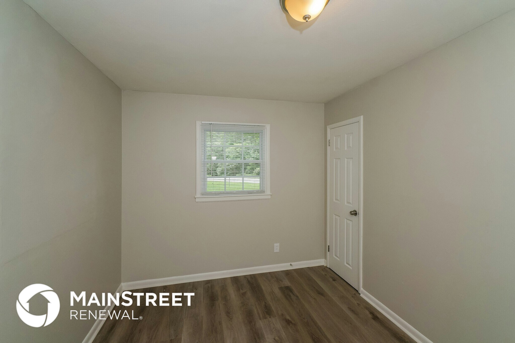 Building Photo - 9211 Aristides Dr