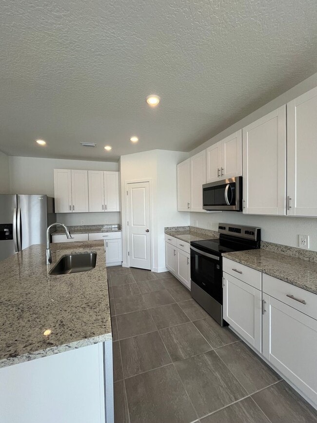 Building Photo - New Construction in Flagler Village 4bedroom 3 bath!!!!!