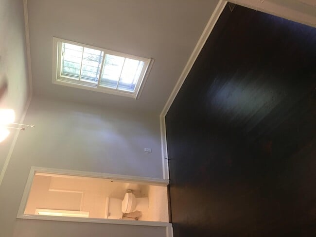 Primary Photo - 4168 Loveless Dr