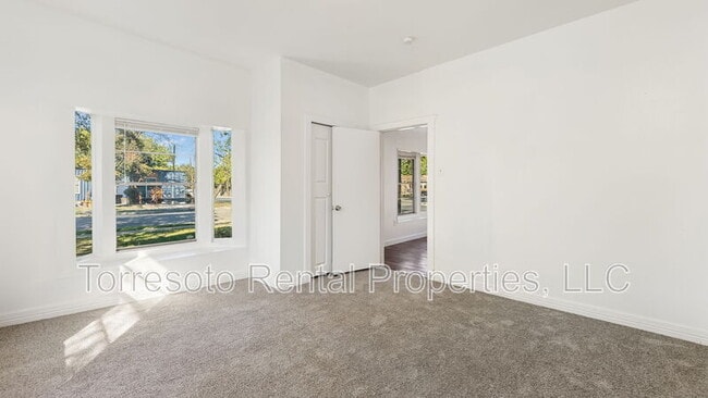 Building Photo - 2600 Morales St