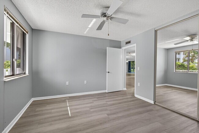 Building Photo - 2581 Village Blvd