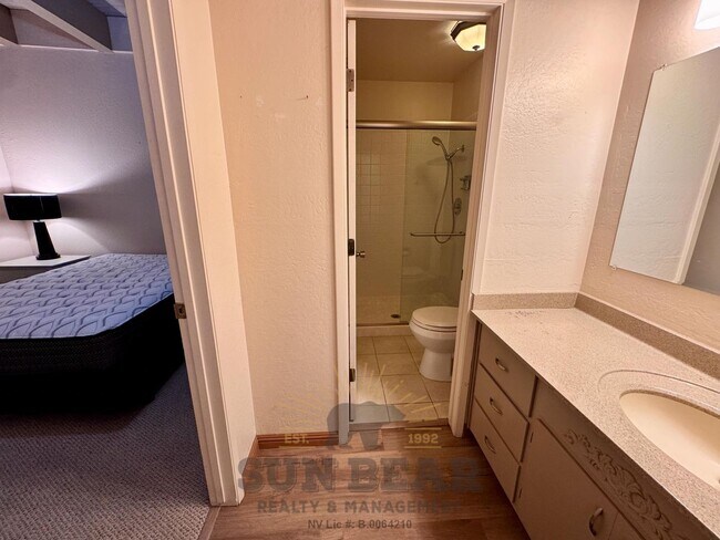 Building Photo - 3 Bedroom in Central Location in Incline!