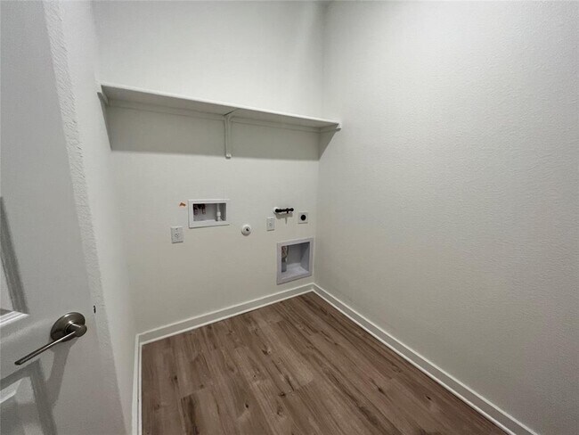 Building Photo - 2012 Bobtail Pass