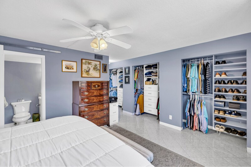 Building Photo - 311 SE 3rd St