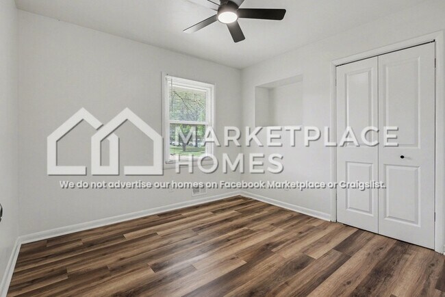 Building Photo - 507 Roxbury Dr