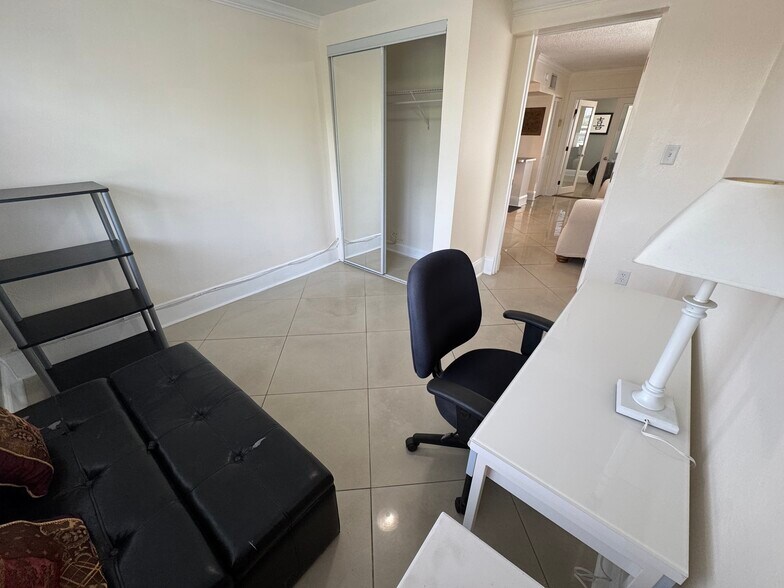 Building Photo - 112 S Federal Hwy