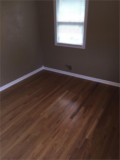 Building Photo - 8325 Elm Ave