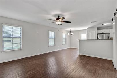 Building Photo - 232 W Lake Ave