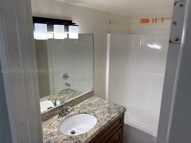 Building Photo - 9711 Fontainebleau Blvd