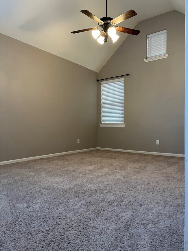 Building Photo - 12250 La Strada St