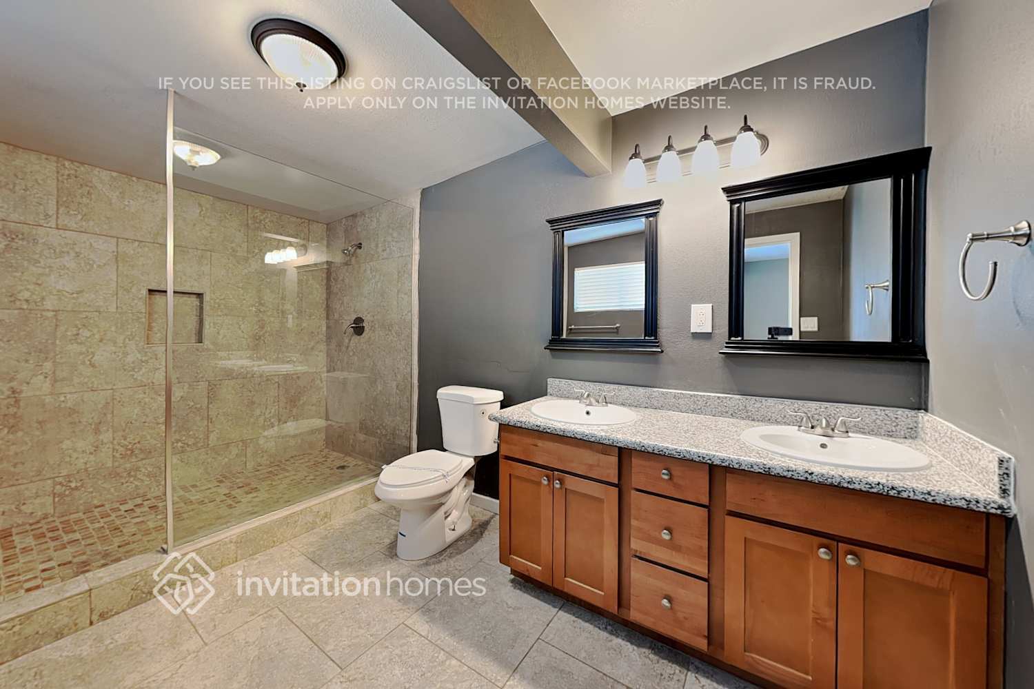 Building Photo - 3502 E Blanche Dr