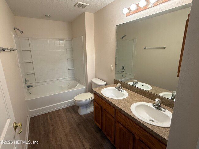 Building Photo - 785 Oakleaf Plantation Pkwy