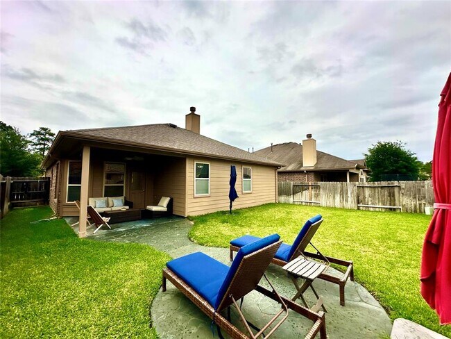Building Photo - 8803 Adrienne Dr