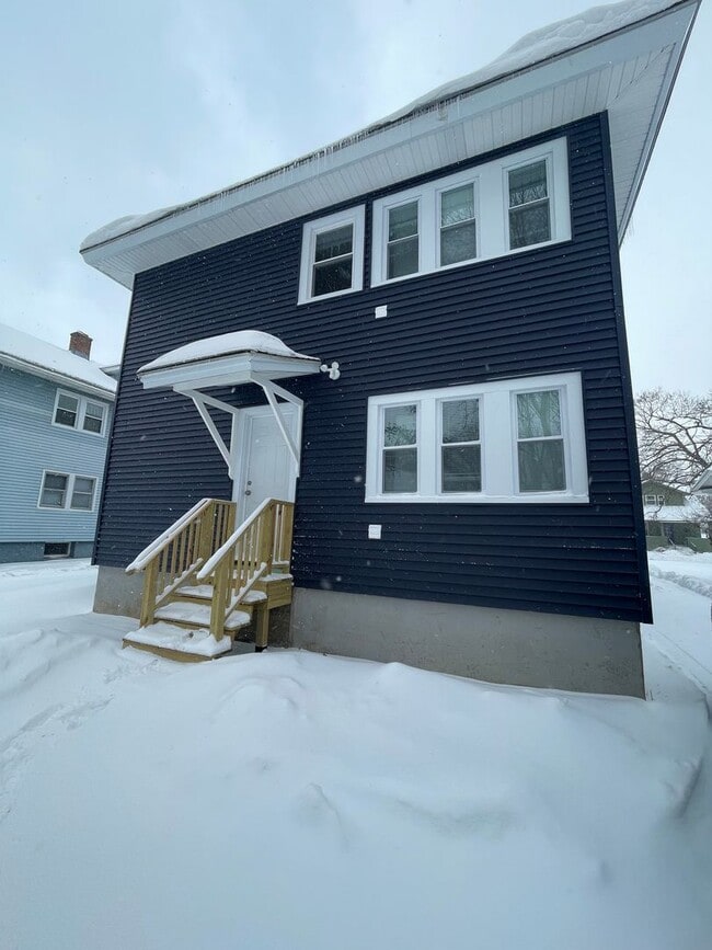 Building Photo - 37-39 Hazelwood Terrace