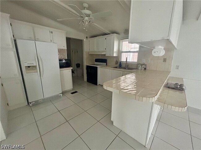 Building Photo - 130 Grassy Key Ln