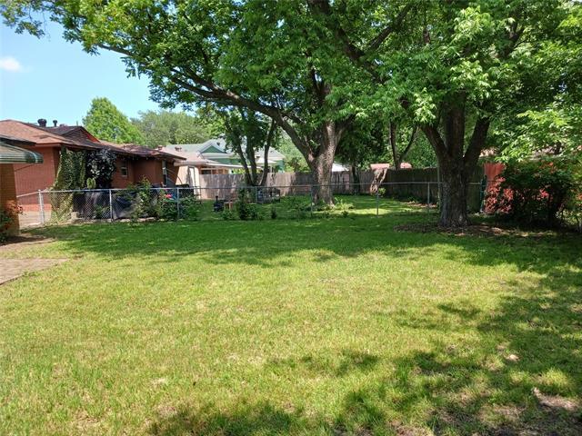 Building Photo - 1102 11th St