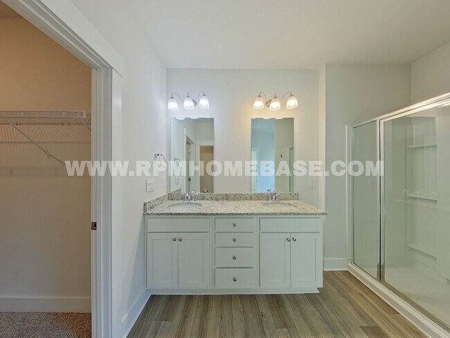 Building Photo - Modern 4-Bedroom Home with Energy-Efficient Features in Kaheeley Ridge!