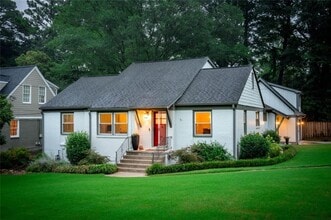 Building Photo - 102 Mockingbird Ln