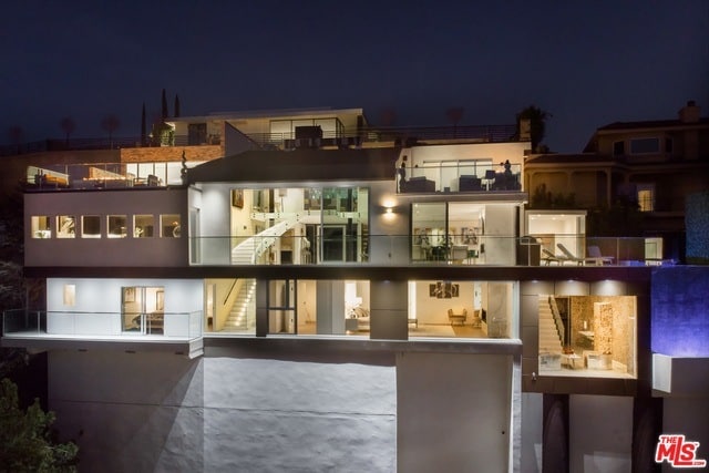 Building Photo - 1623 Viewmont Dr