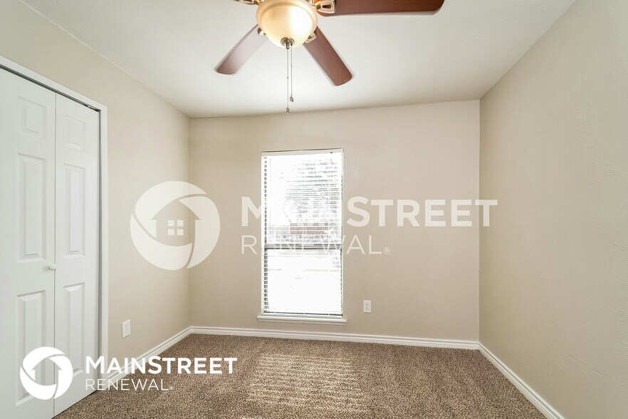 Building Photo - 741 Cambridge Dr