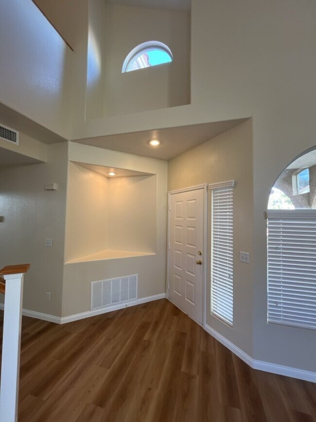Building Photo - Encounter the ultimate luxury living experience with this 4-bedroom, 2197 sq ft house