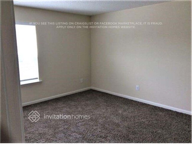 Building Photo - 8020 Caliber Woods Dr