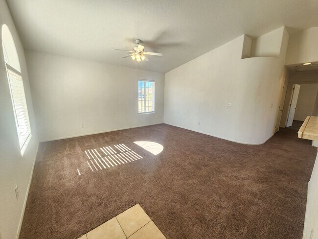 Building Photo - **$100 Move In Special**Great Home Near Downtown 29 Palms