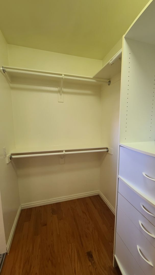 Building Photo - 1413 Iron Springs Dr